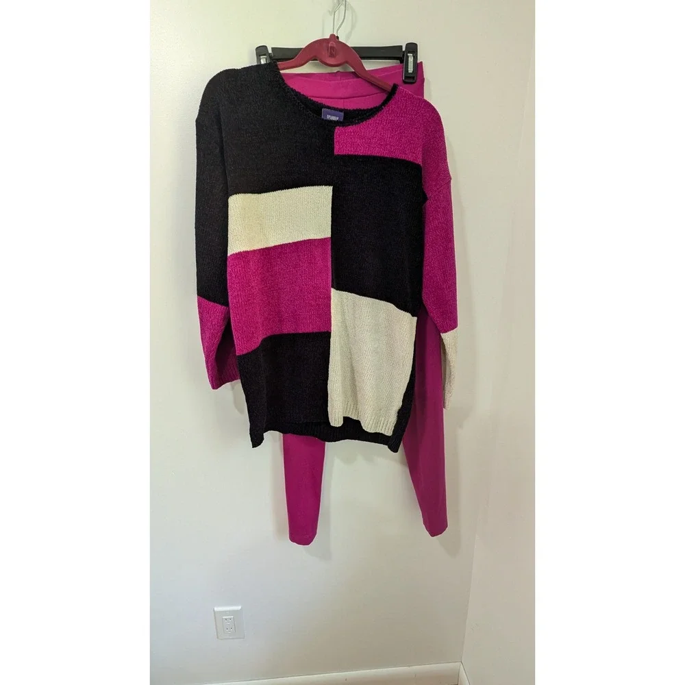 Vintage Resource Colorblock Chenille Sweater-M and Leggings- L Set Magenta Black